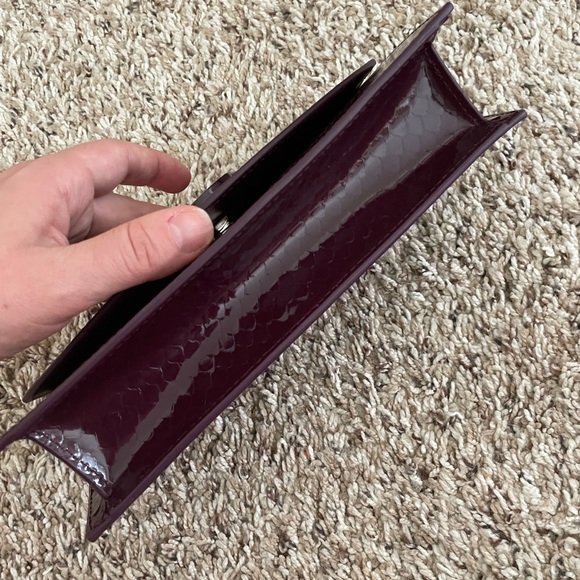 ❌SOLD OUT❌Christian Louboutin Wine Lizard Embossed WOC - Picture 10 of 16